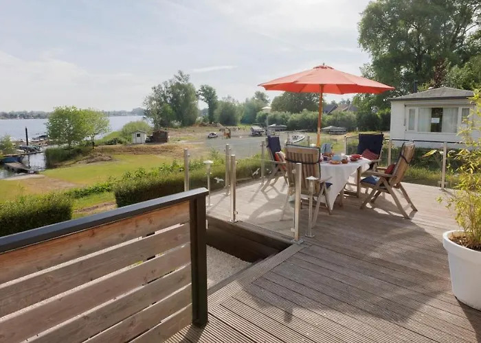 Mooi Huisje Aan De Maas Hébergement de vacances